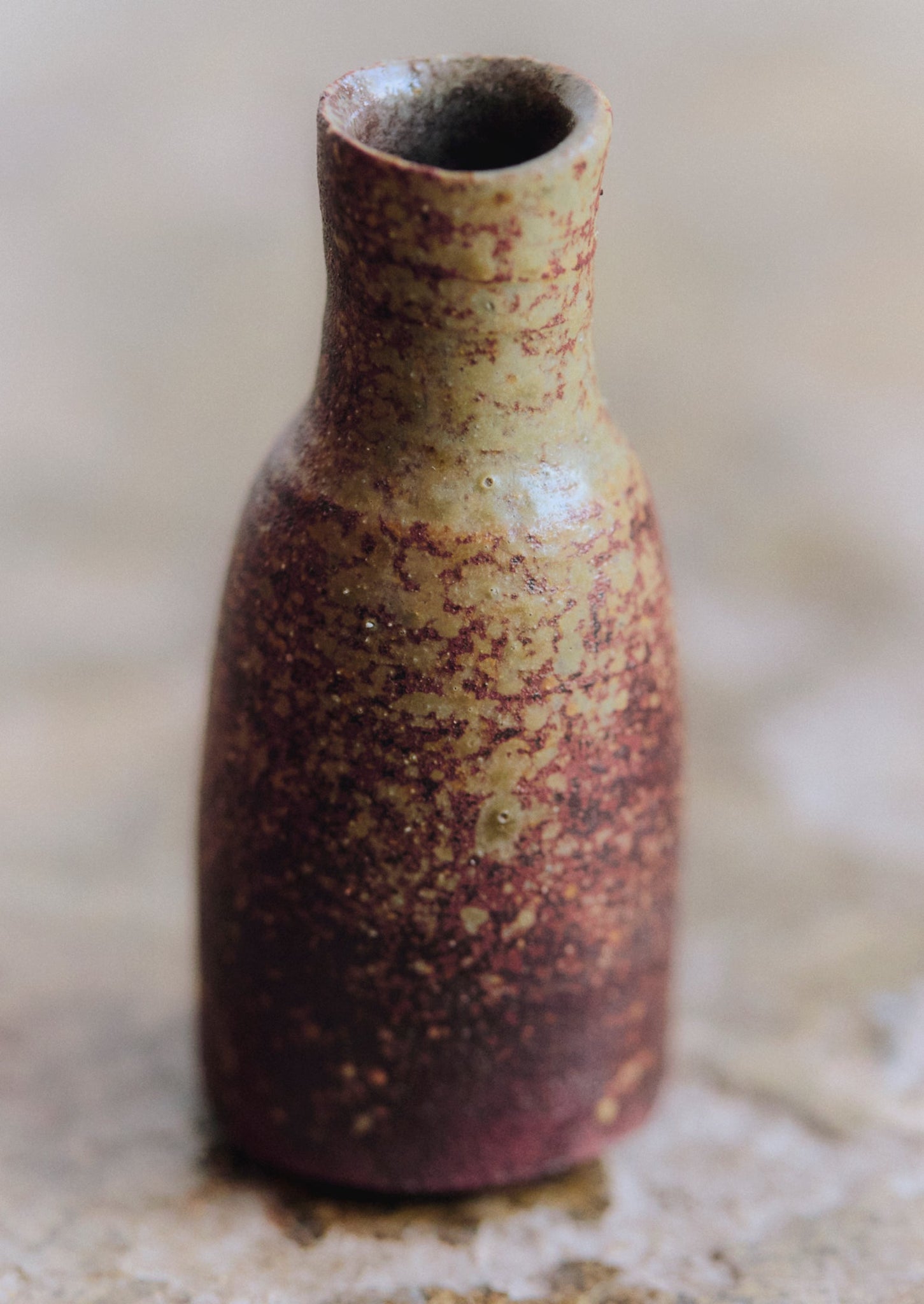 Laerke Moller Hansen Mini Ash Vase | Brown/Olive