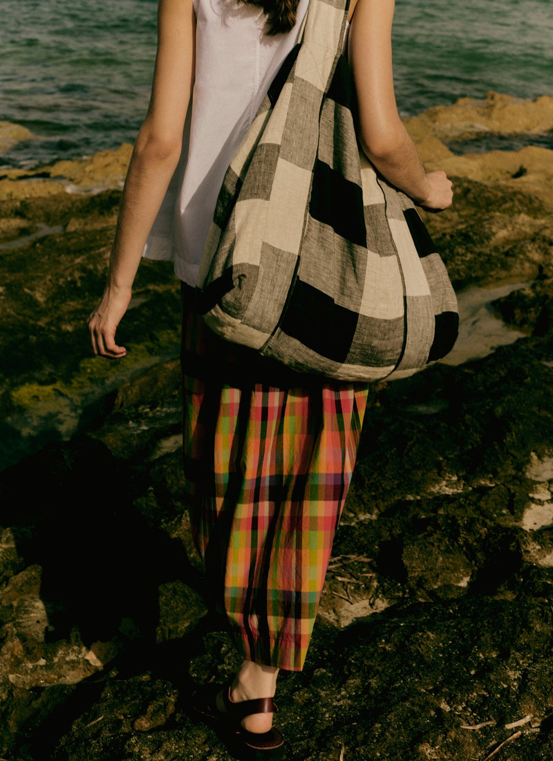 Macro Gingham Lightweight Linen Bag | Ecru/Charcoal