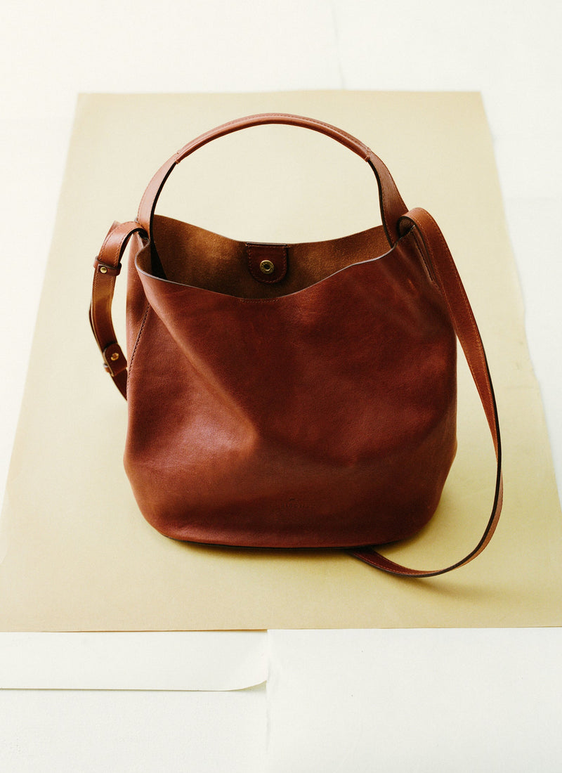 Il Bisonte Leather Bucket Bag | Sepia