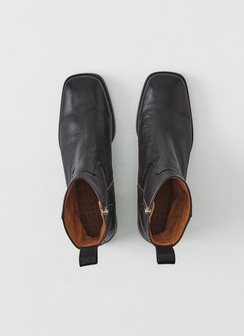 Chie Mihara Leather Zip Up Boots | Black