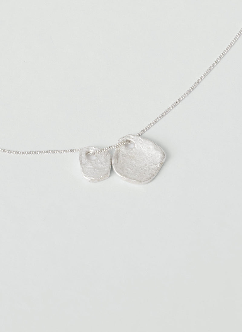 Emily Nixon Silver Quoit Necklace | Silver