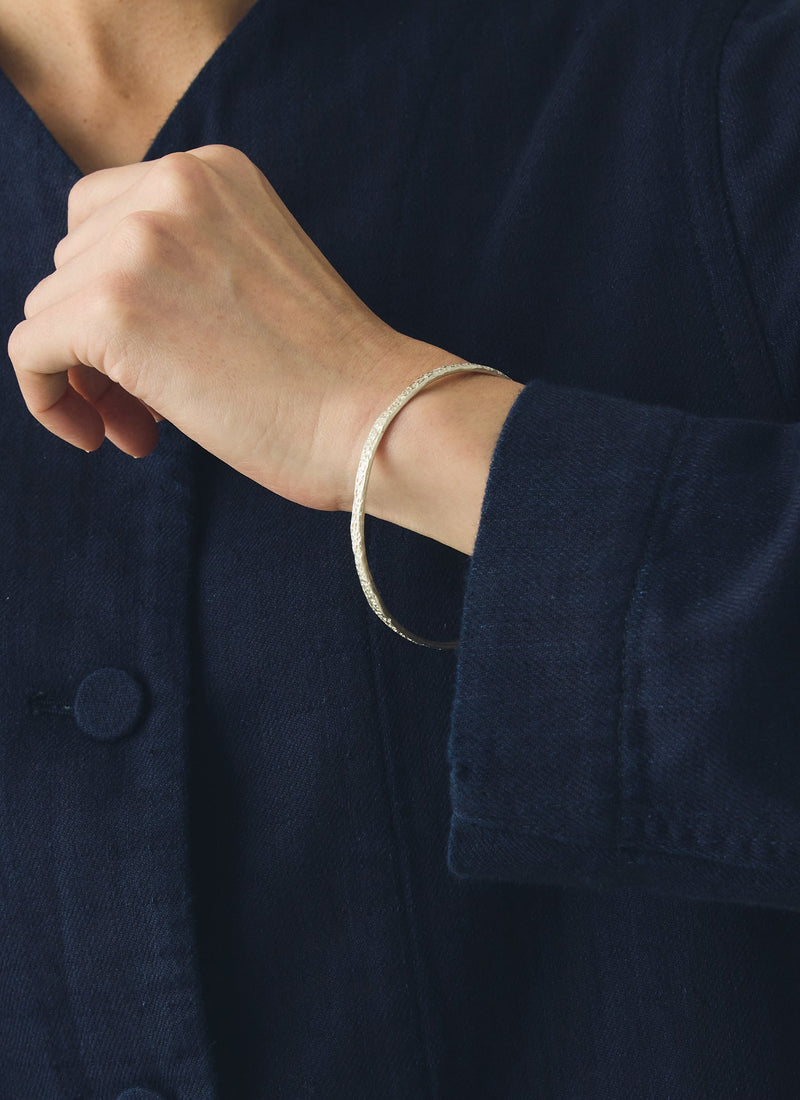 Emily Nixon Fine Silver Urchin Bangle | Silver