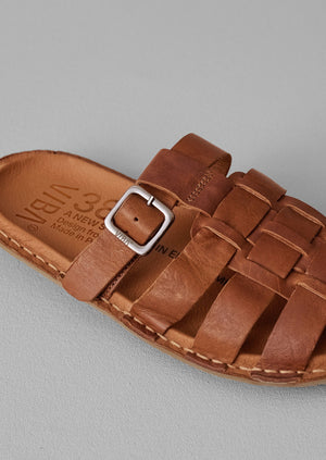 Vibae Leather Fisherman Sandals | Tan