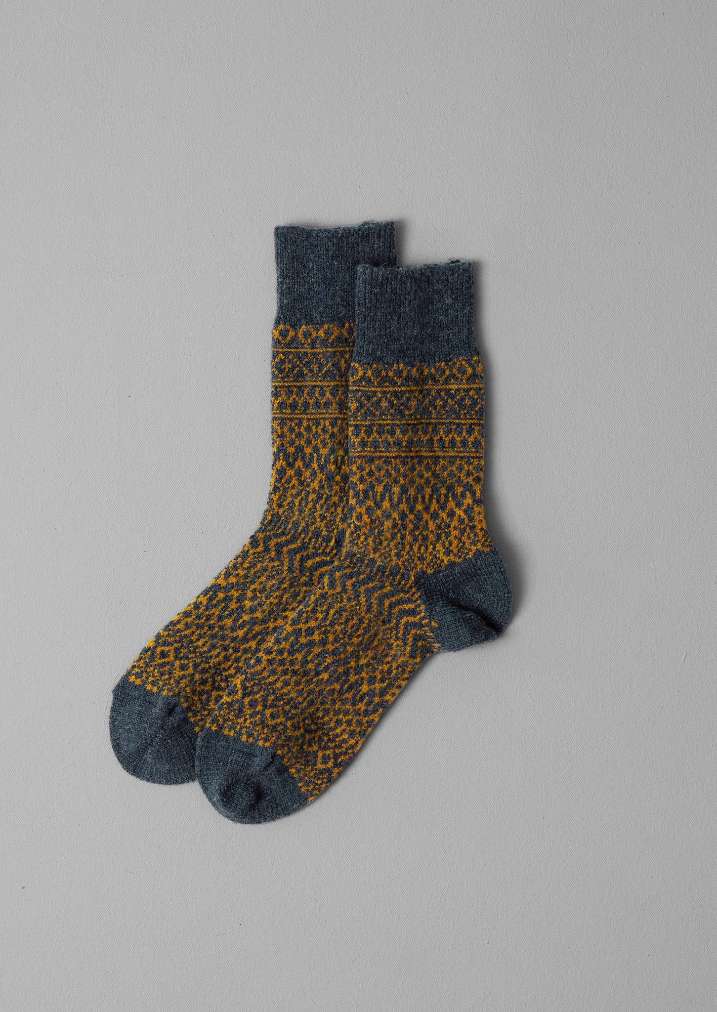 Nishiguchi Kutsushita Wool Jacquard Socks | Navy