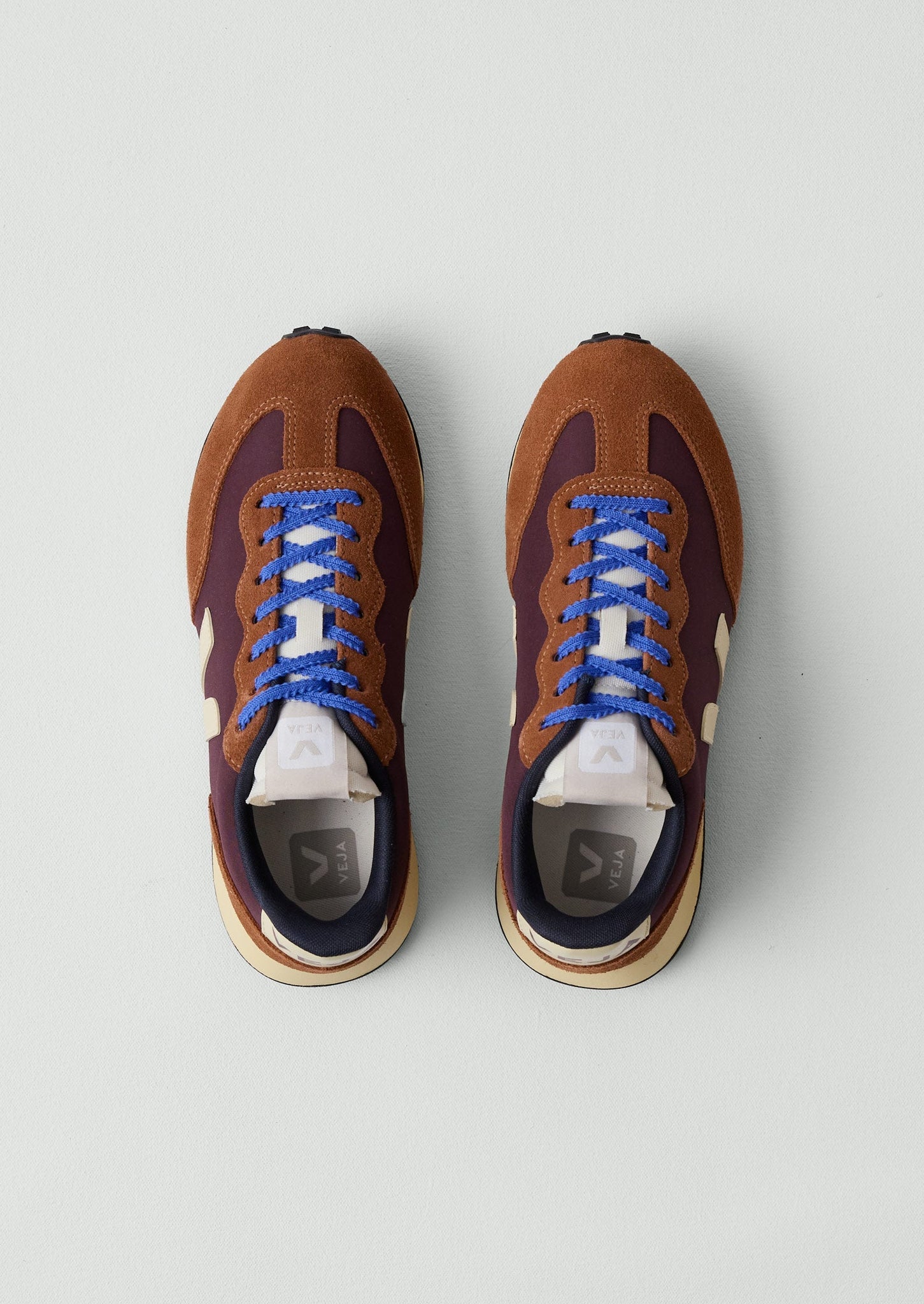 Veja Rio Branco Trainers | Chestnut Brown