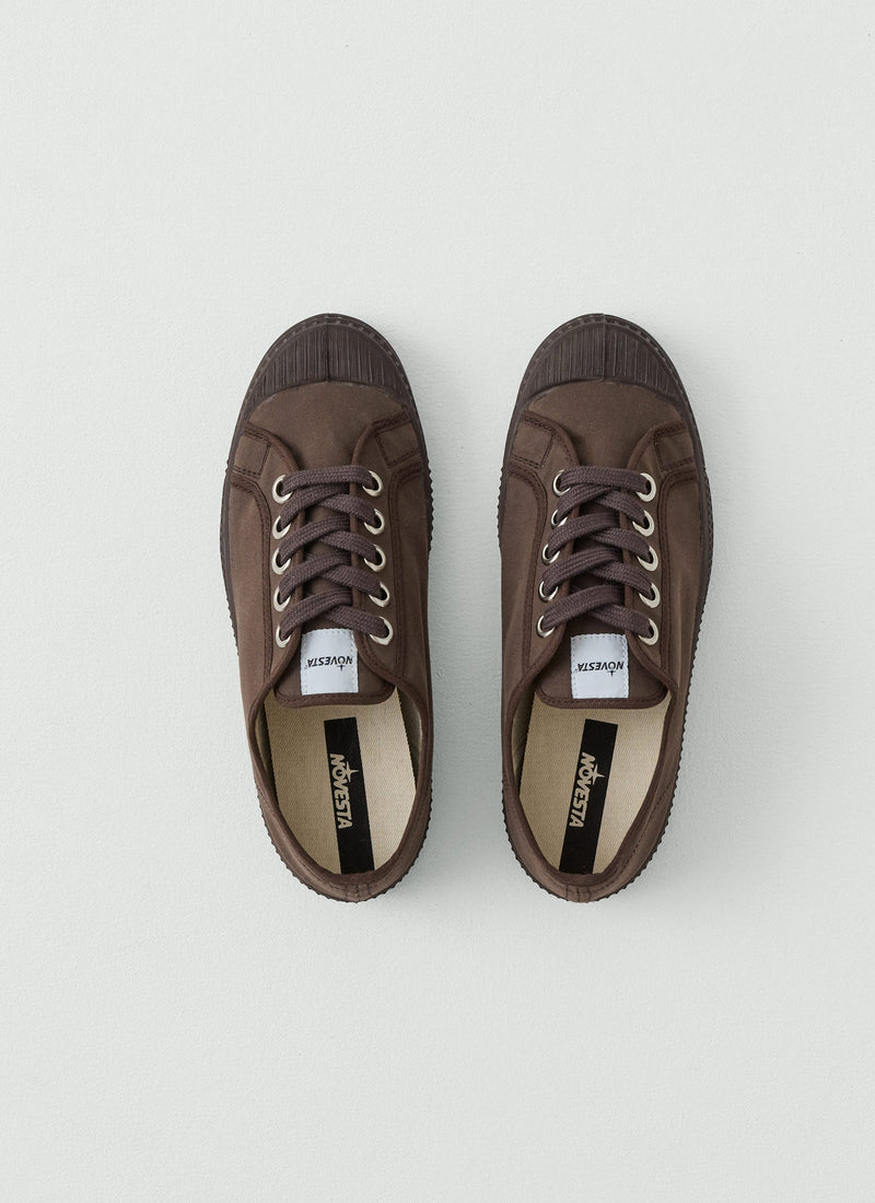 Novesta Star Master Waxed Cotton Plimsolls | Chocolate Brown