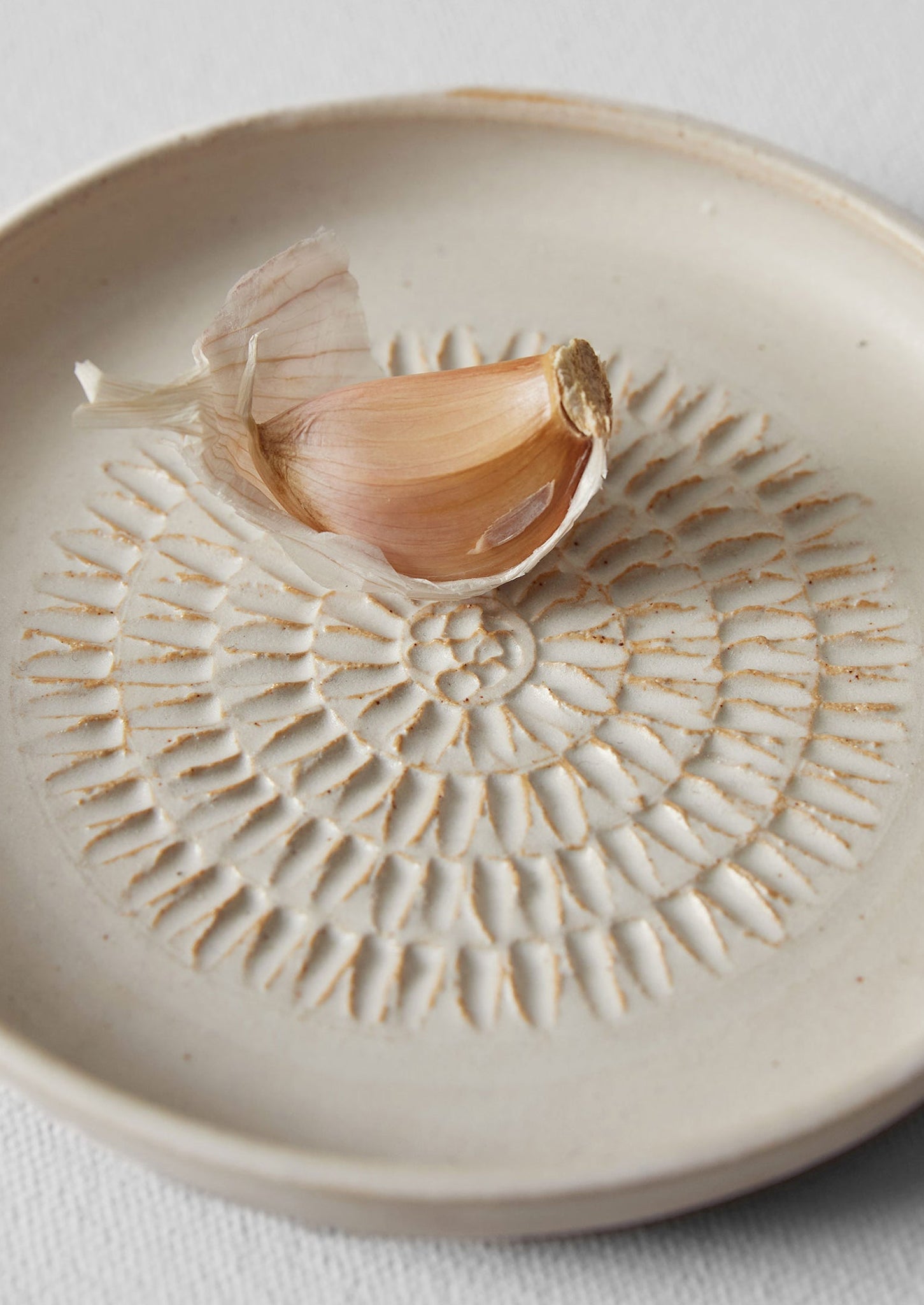 Rebecca Williams Garlic Grater | Matte White