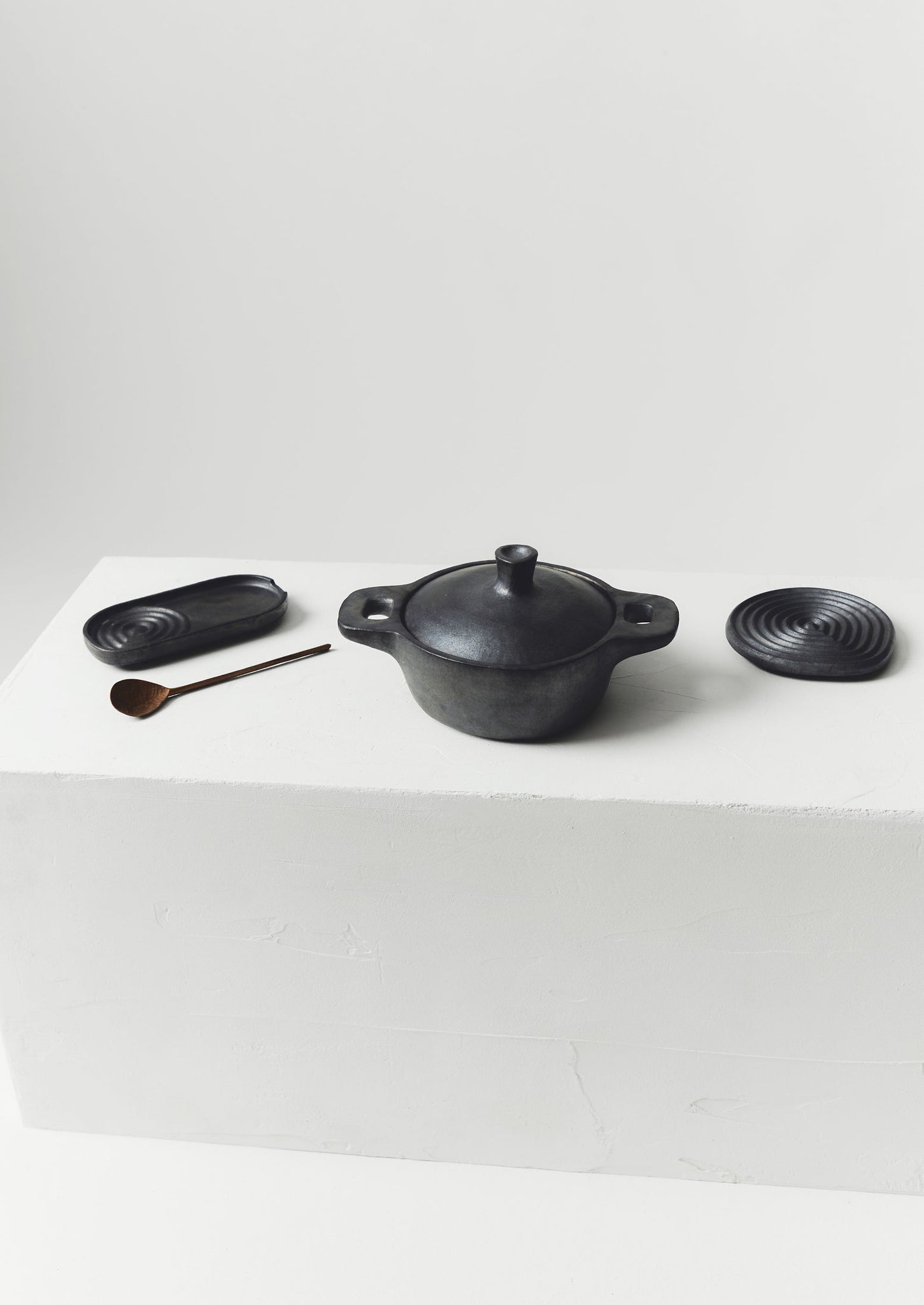 Small Longpi Karipot | Black Clay