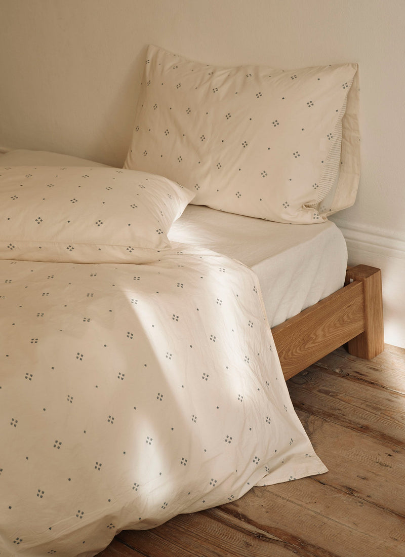Rowan Print Cotton Poplin Housewife Pillowcase Set | Ecru/Soft Blue