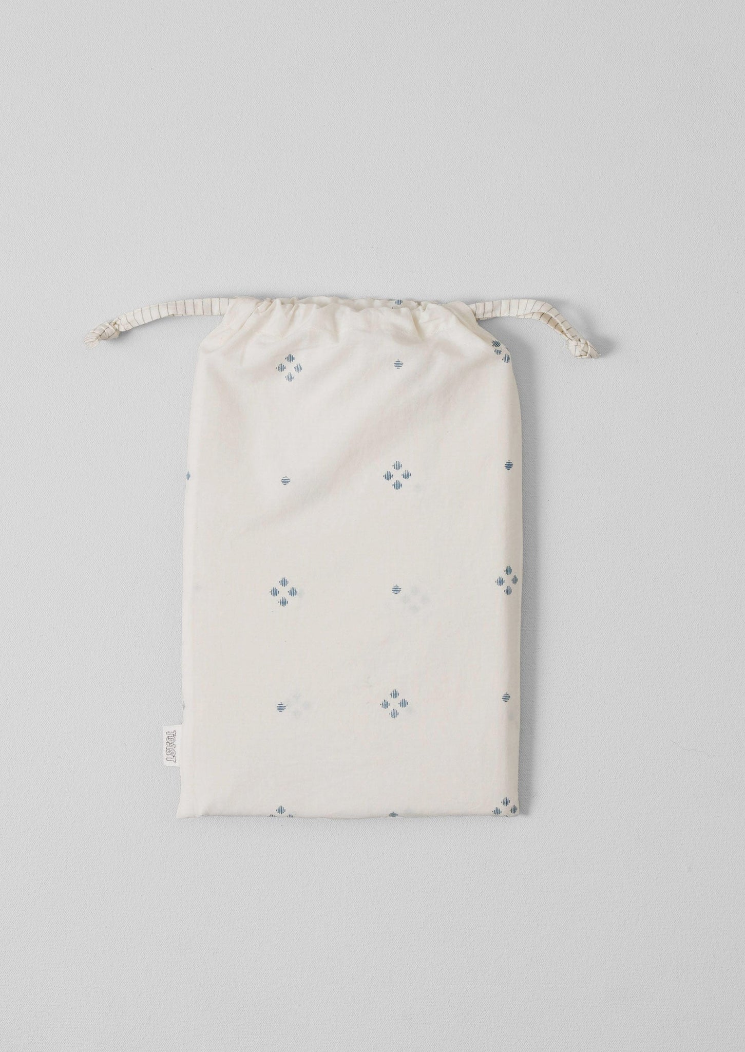 Rowan Print Housewife Pillowcase Set | Ecru/Soft Blue