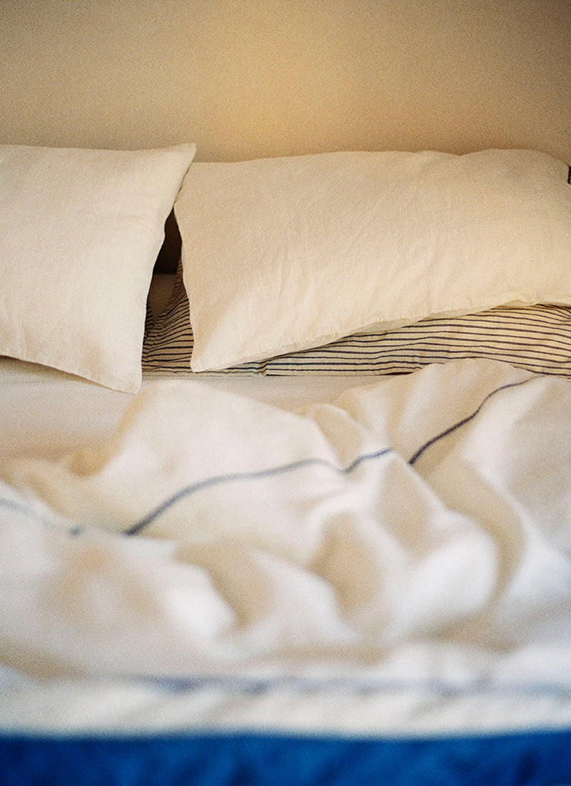 Bud Embroidered Housewife Pillowcase Set | Ivory/Delft Blue