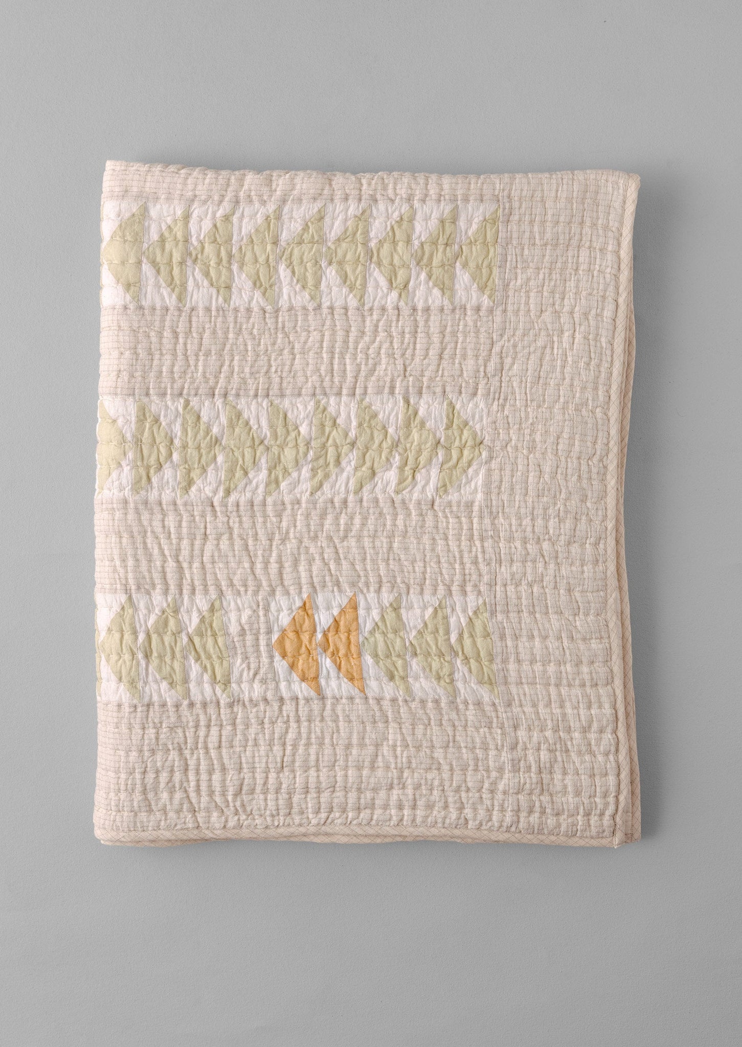 Triangle Patchwork Check Cotton Quilt | Soft Fern/Sand