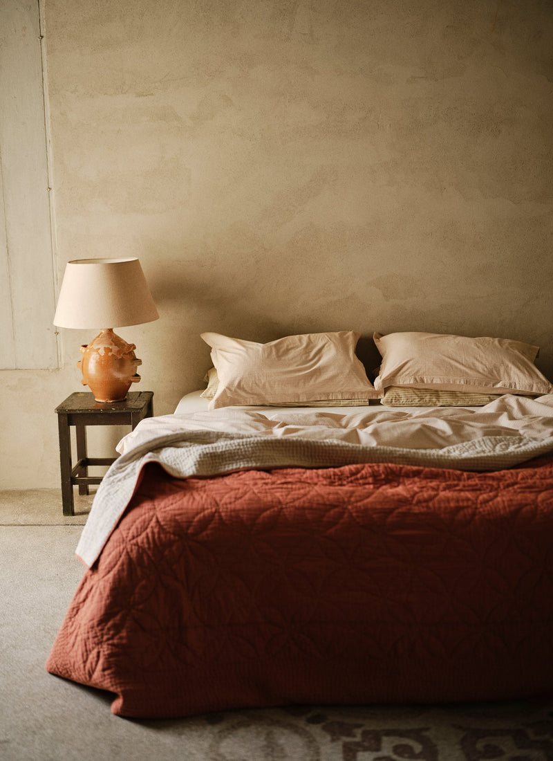 Sicily Stitch Lightweight Quilt | Blush/Lavender