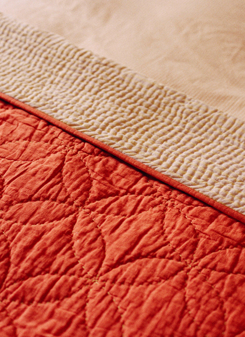 Sicily Stitch Lightweight Quilt | Blush/Lavender