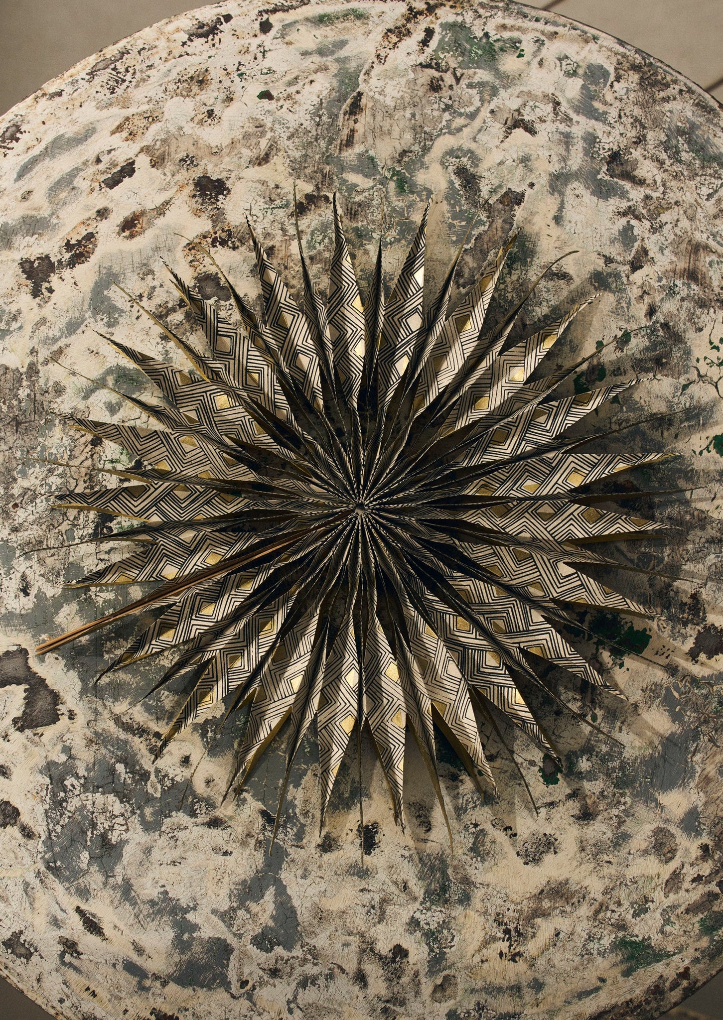 Large Hanging Lokta Paper Star | Ecru/Gold