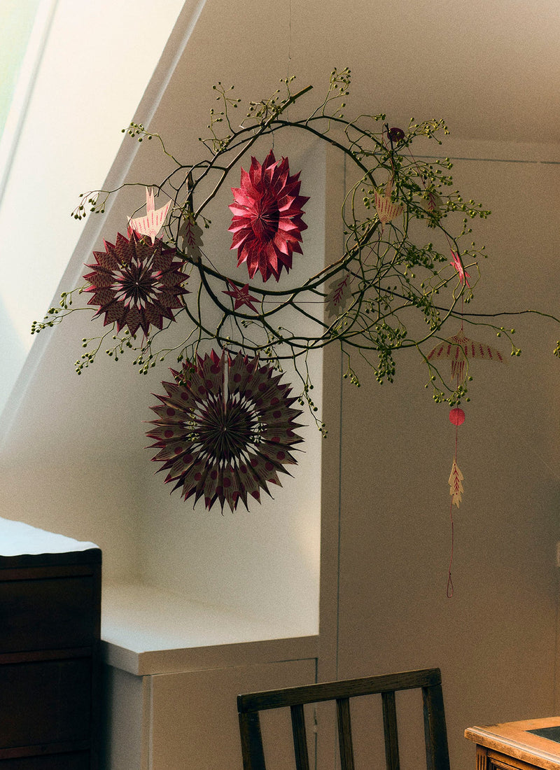 Geo Print Hanging Star Set | Redcurrant/Ecru