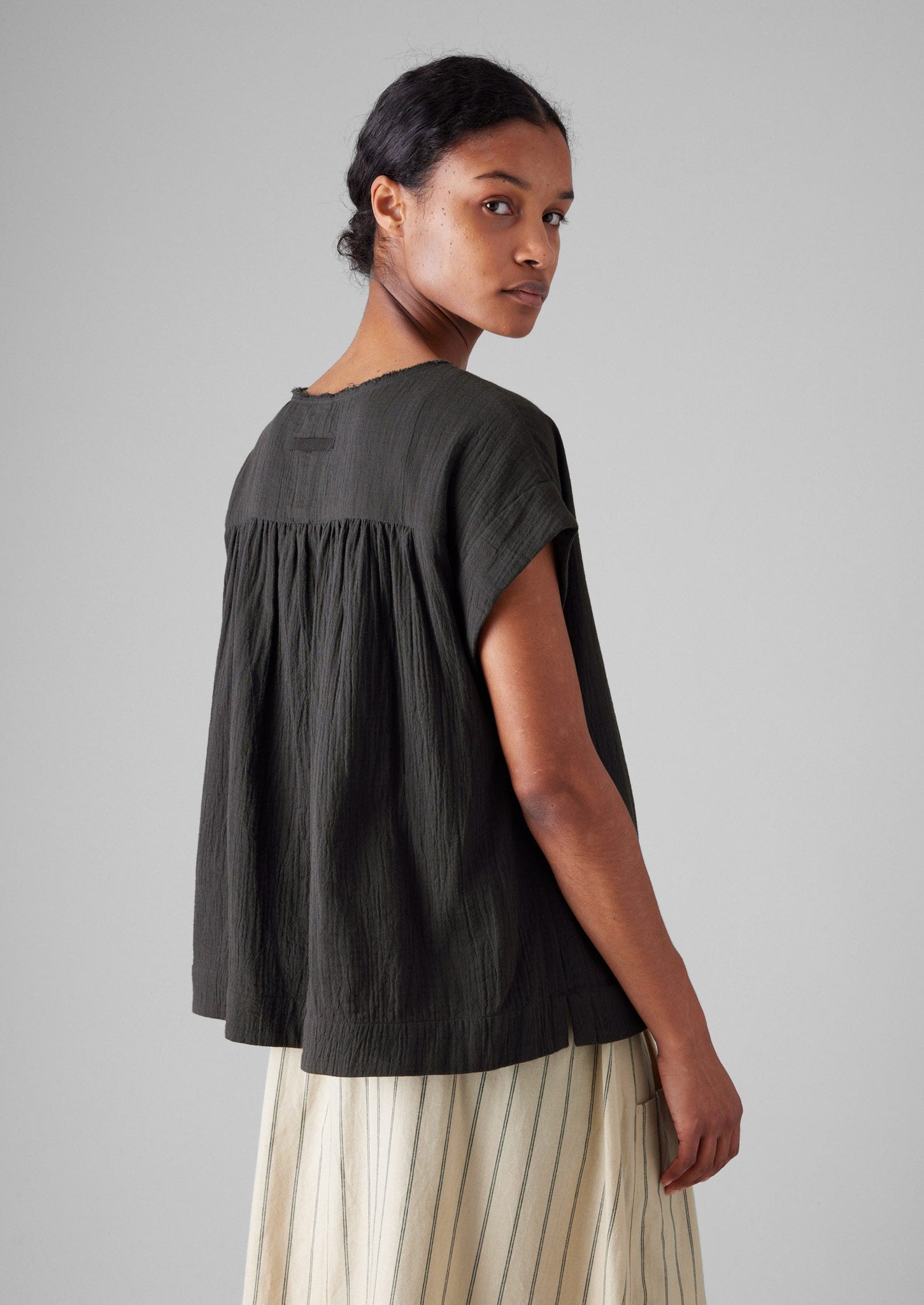 Crinkle Cotton Gauze Top | Black Pepper