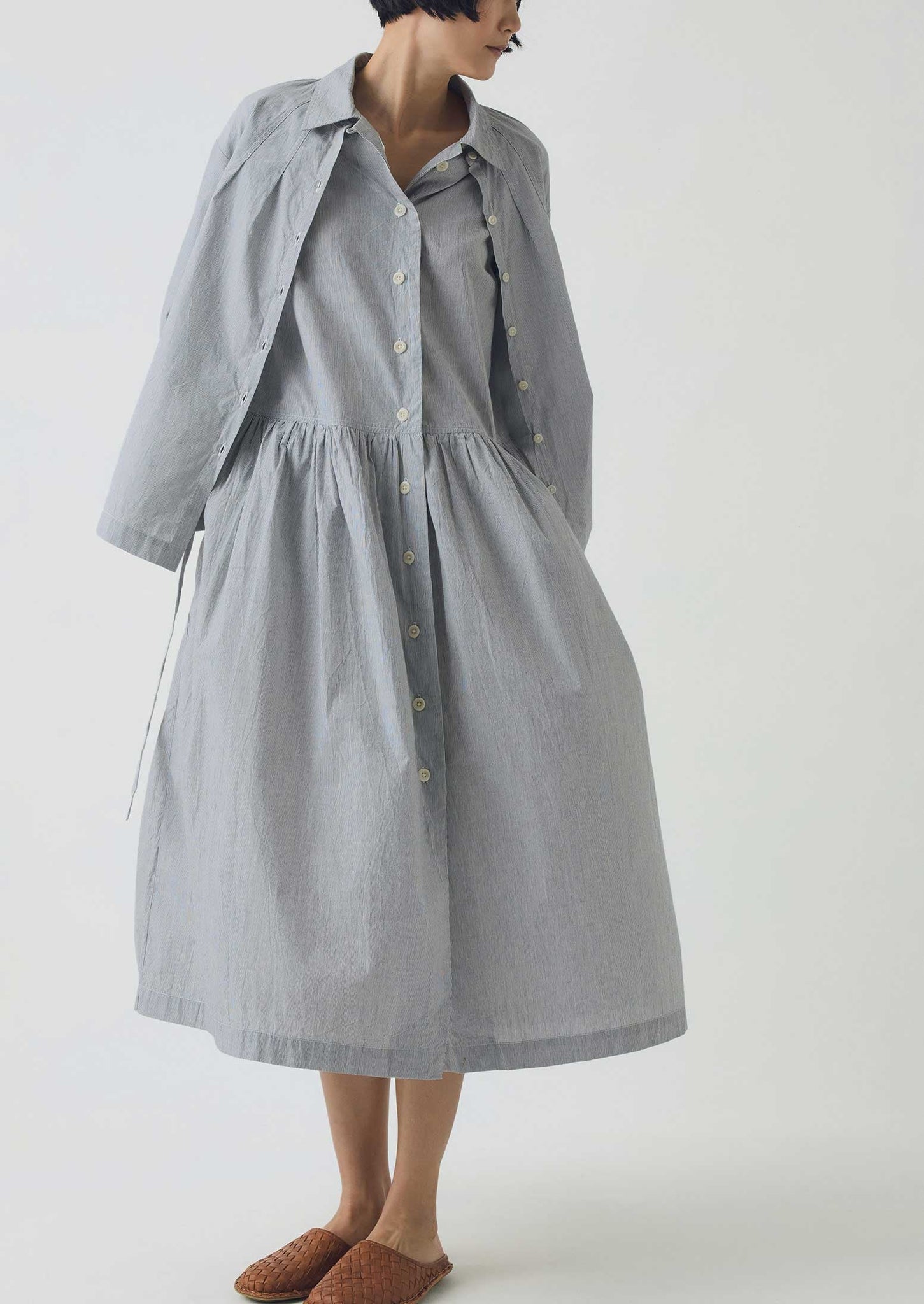 Fine Stripe Cotton Tie Shirt | Ecru/Slate