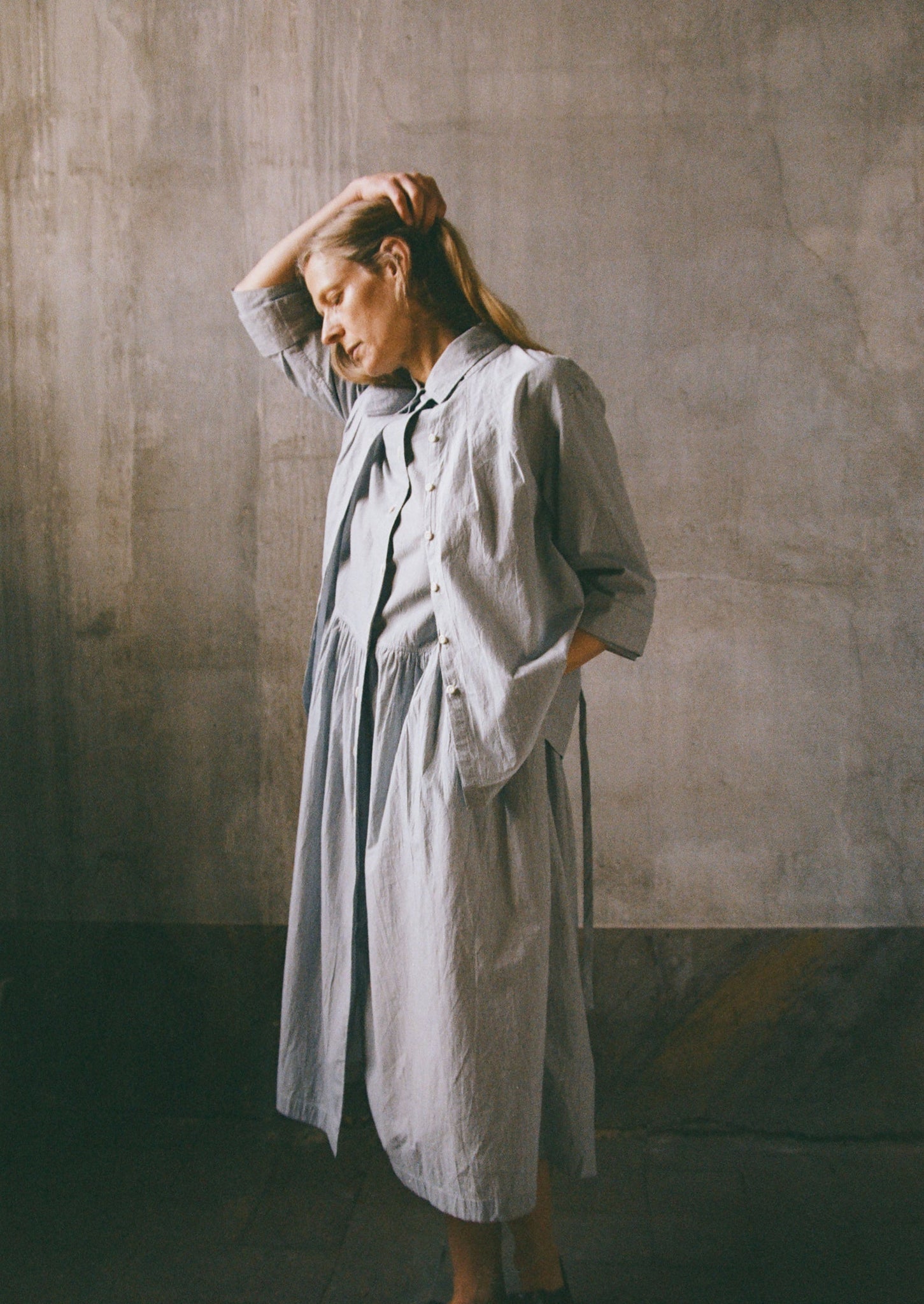 Fine Stripe Cotton Tie Shirt | Ecru/Slate