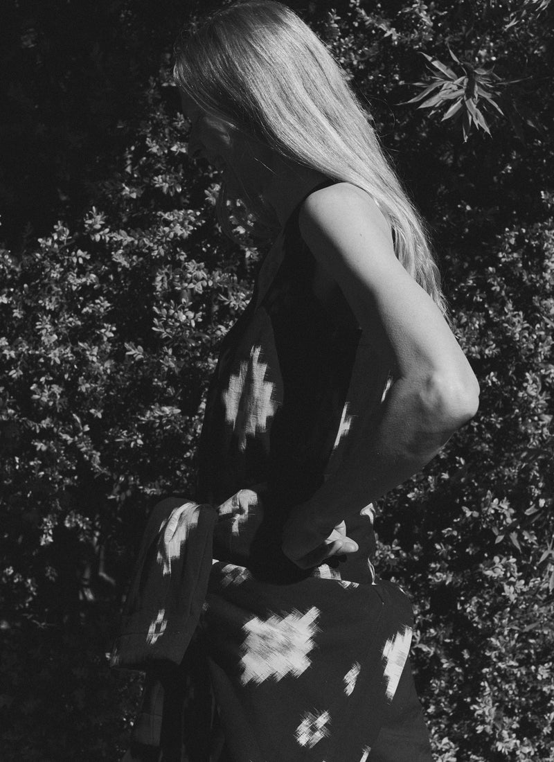 Fugue Ikat V-Neck Tank | Midnight/Sand