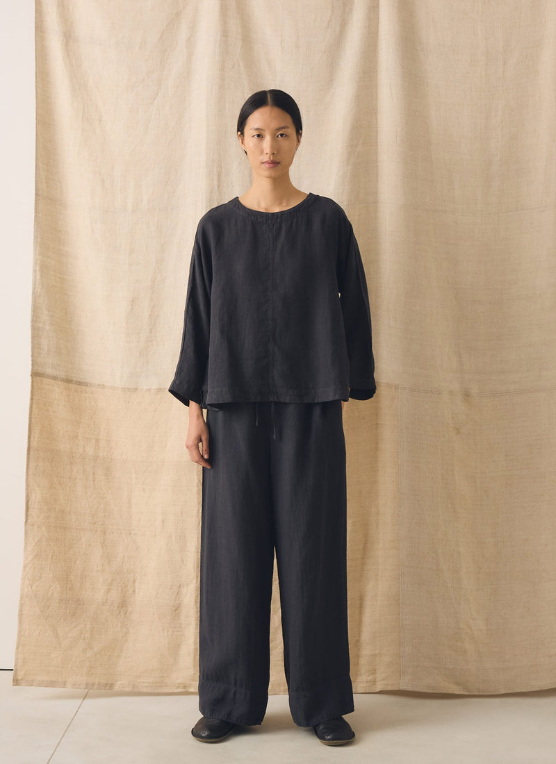 Garment Dyed Linen Top | Black Pepper