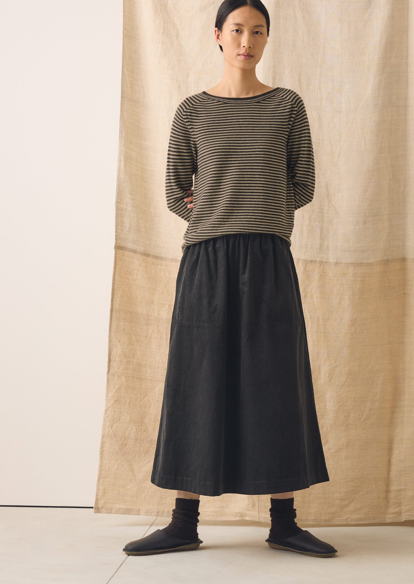 Organic Cord Pull On Skirt | Charcoal