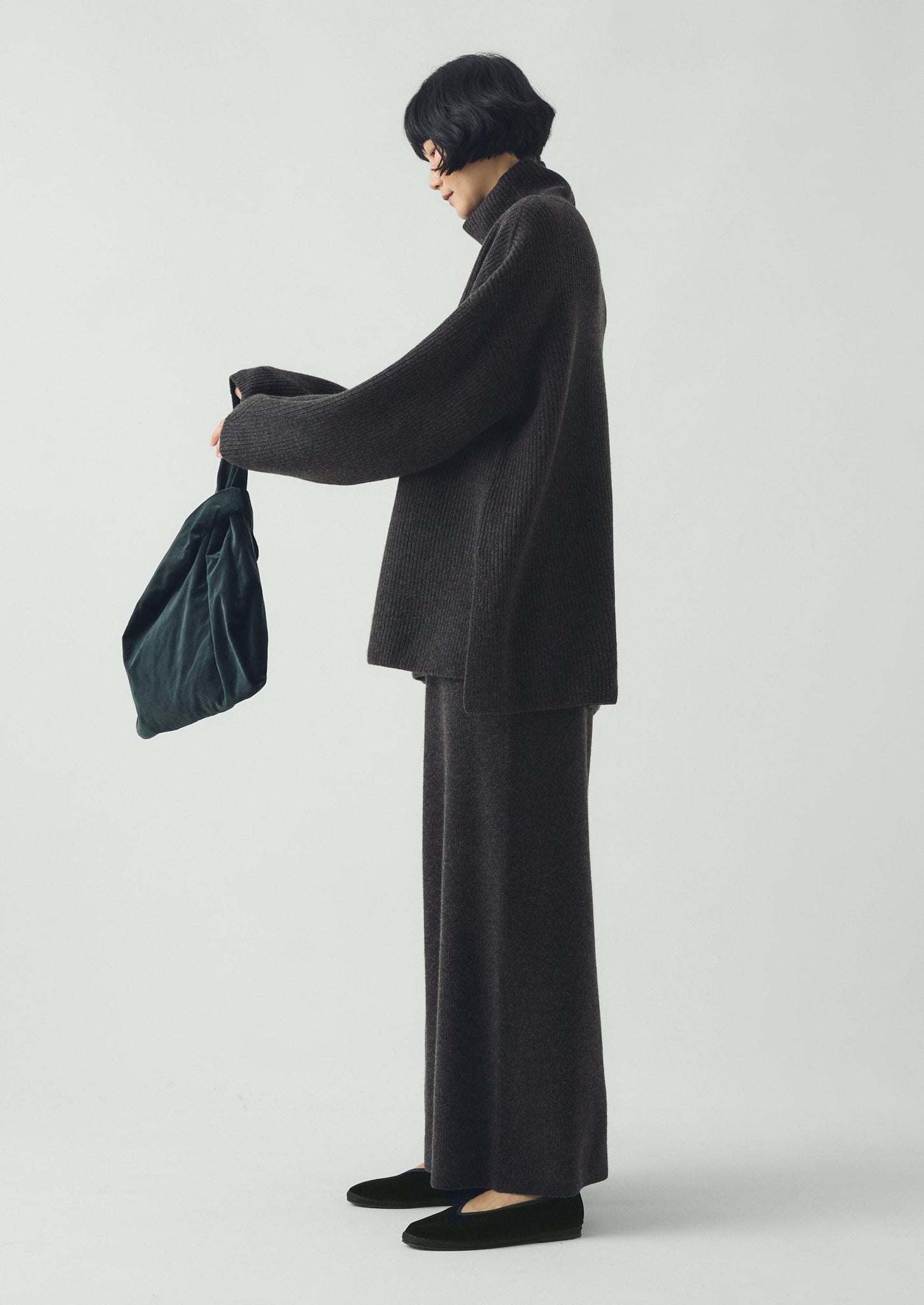 Wool Cashmere Knitted Trousers | Charcoal