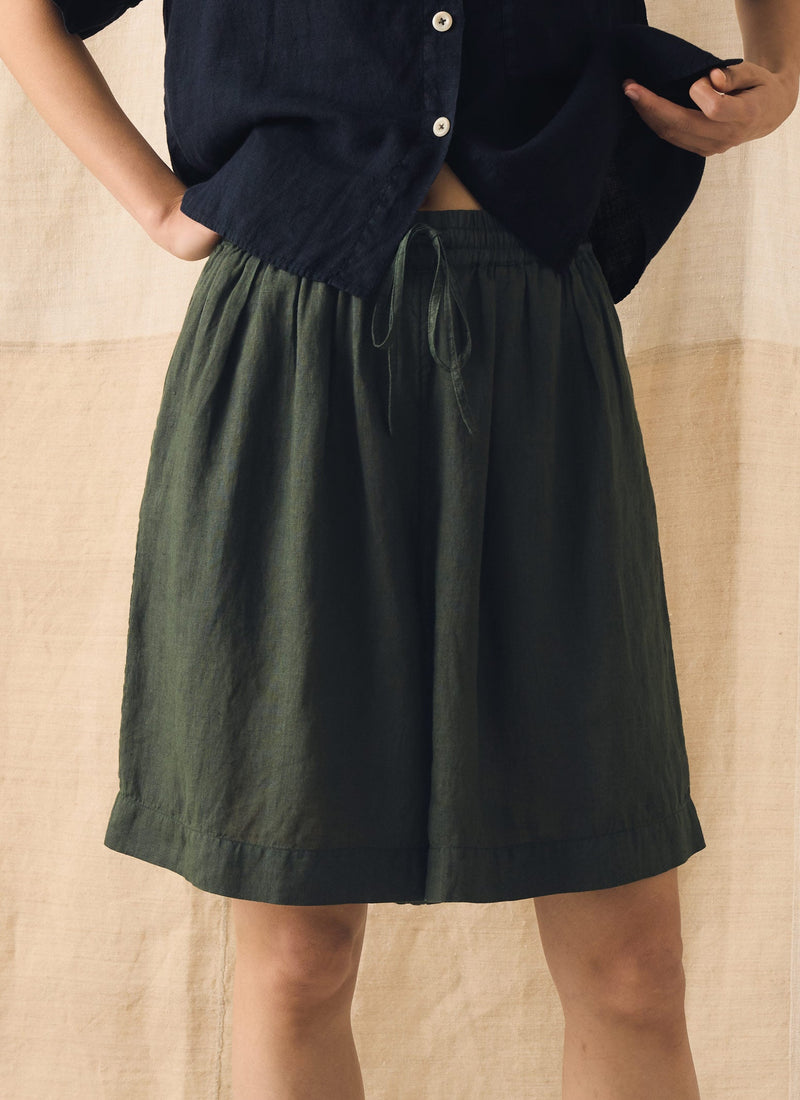 Garment Dyed Lightweight Linen Shorts | Dark Olive