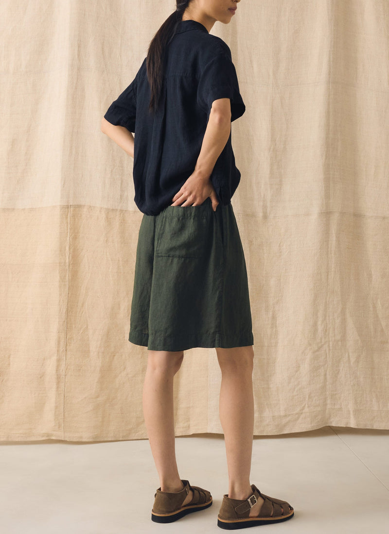 Garment Dyed Lightweight Linen Shorts | Dark Olive