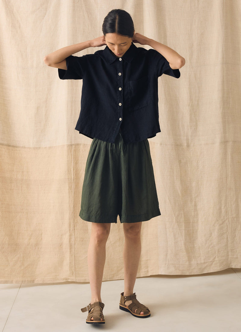 Garment Dyed Lightweight Linen Shorts | Dark Olive