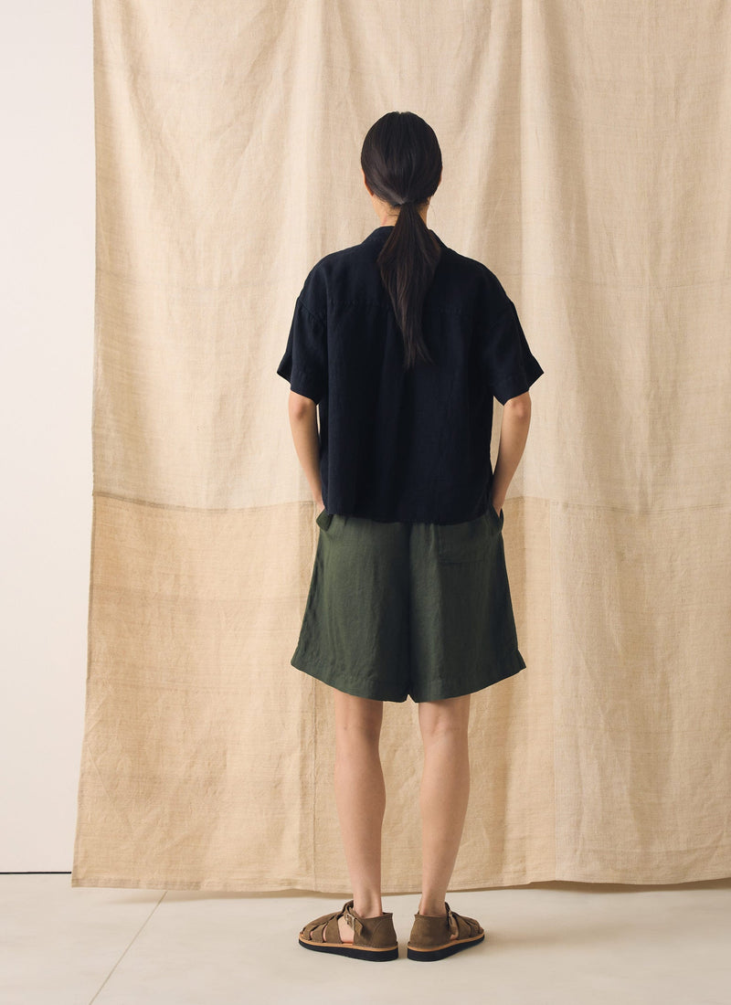 Garment Dyed Lightweight Linen Shorts | Dark Olive