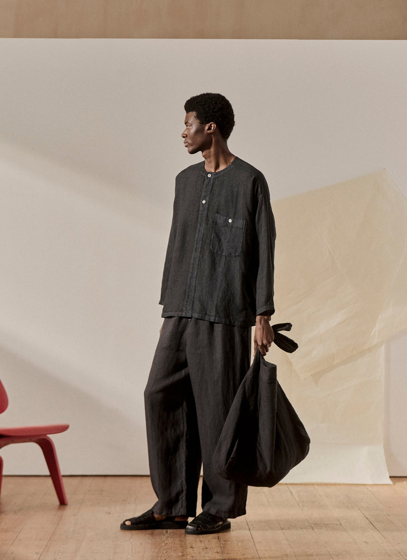 Garment Dyed Linen Drawstring Trousers | Black Pepper