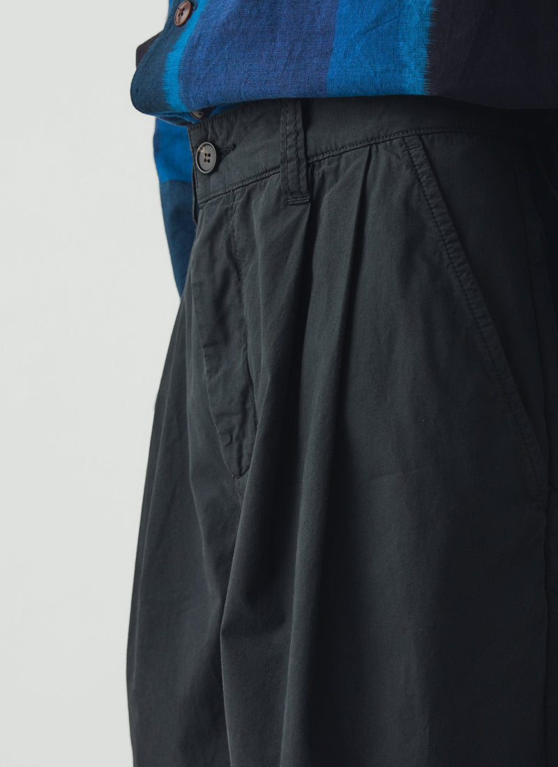 Double Pleat Cotton Poplin Shorts | Washed Black