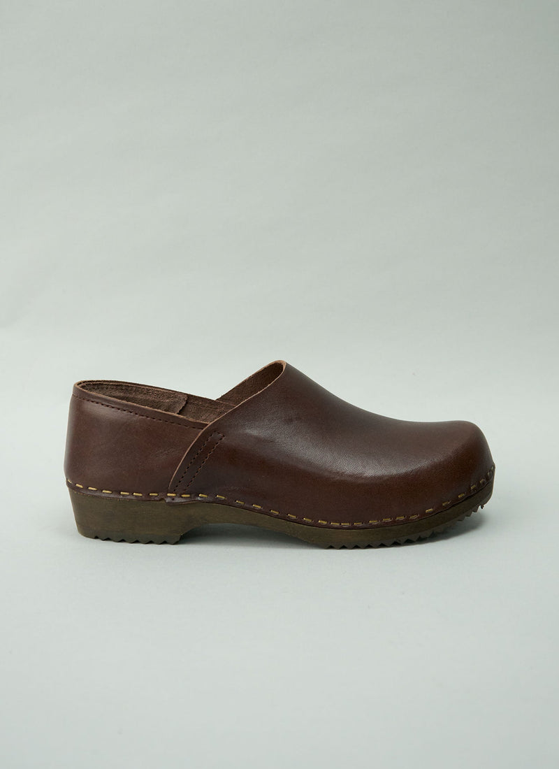 Reworn Kitty Clogs Size 39 (637) | Cacao
