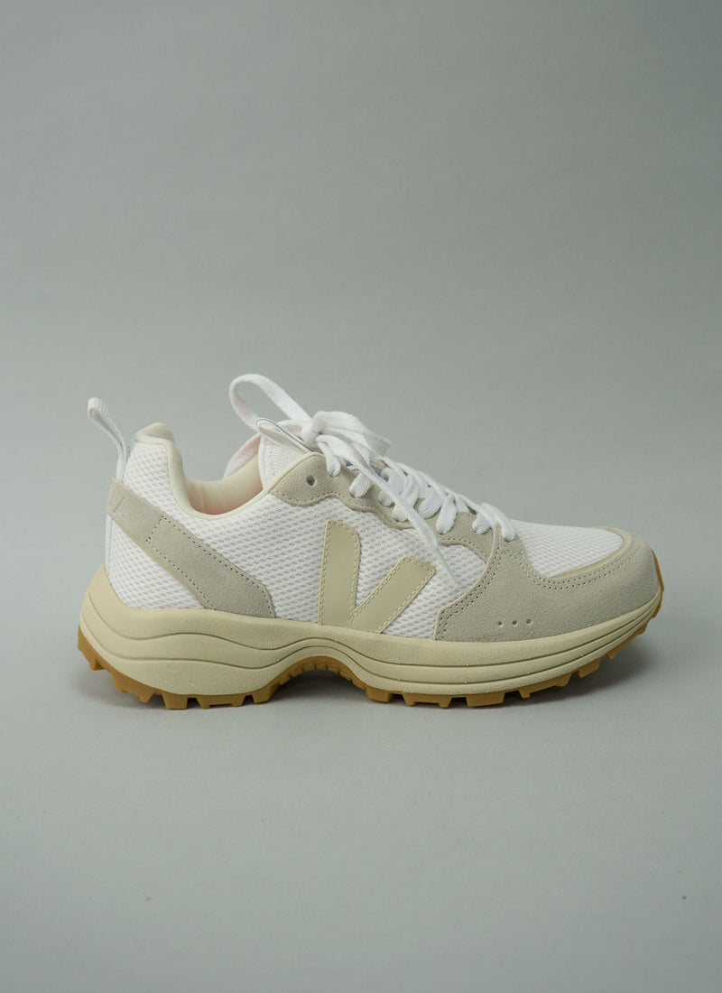 Reworn Veja Trainers Size 39 (679) | White