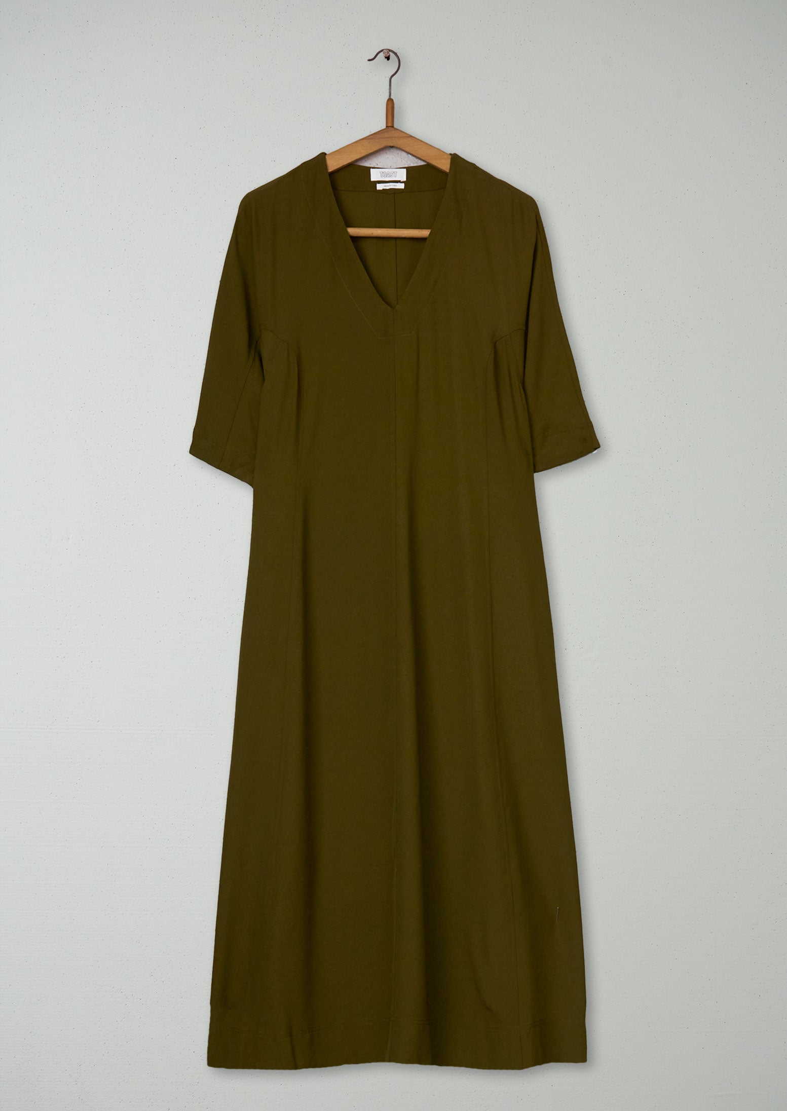 Reworn Satin Back Crepe Dress Size 10 (1824) | Rich Olive