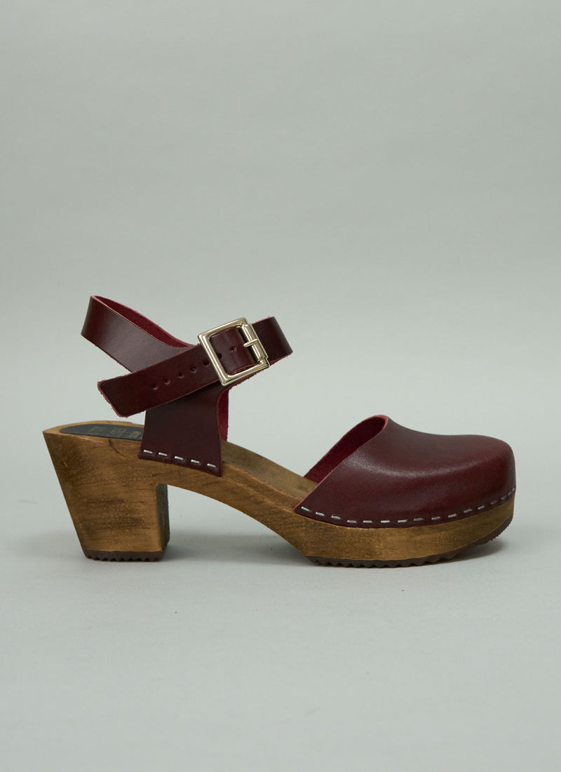 Reworn Kitty Clogs Heeled Clogs Size 41 (659) | Garnet