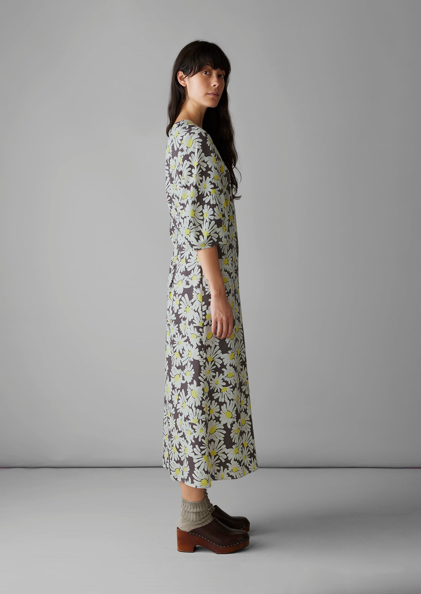 Rounded Sleeve Painted Daisy Dress | Billi Flower Yellow