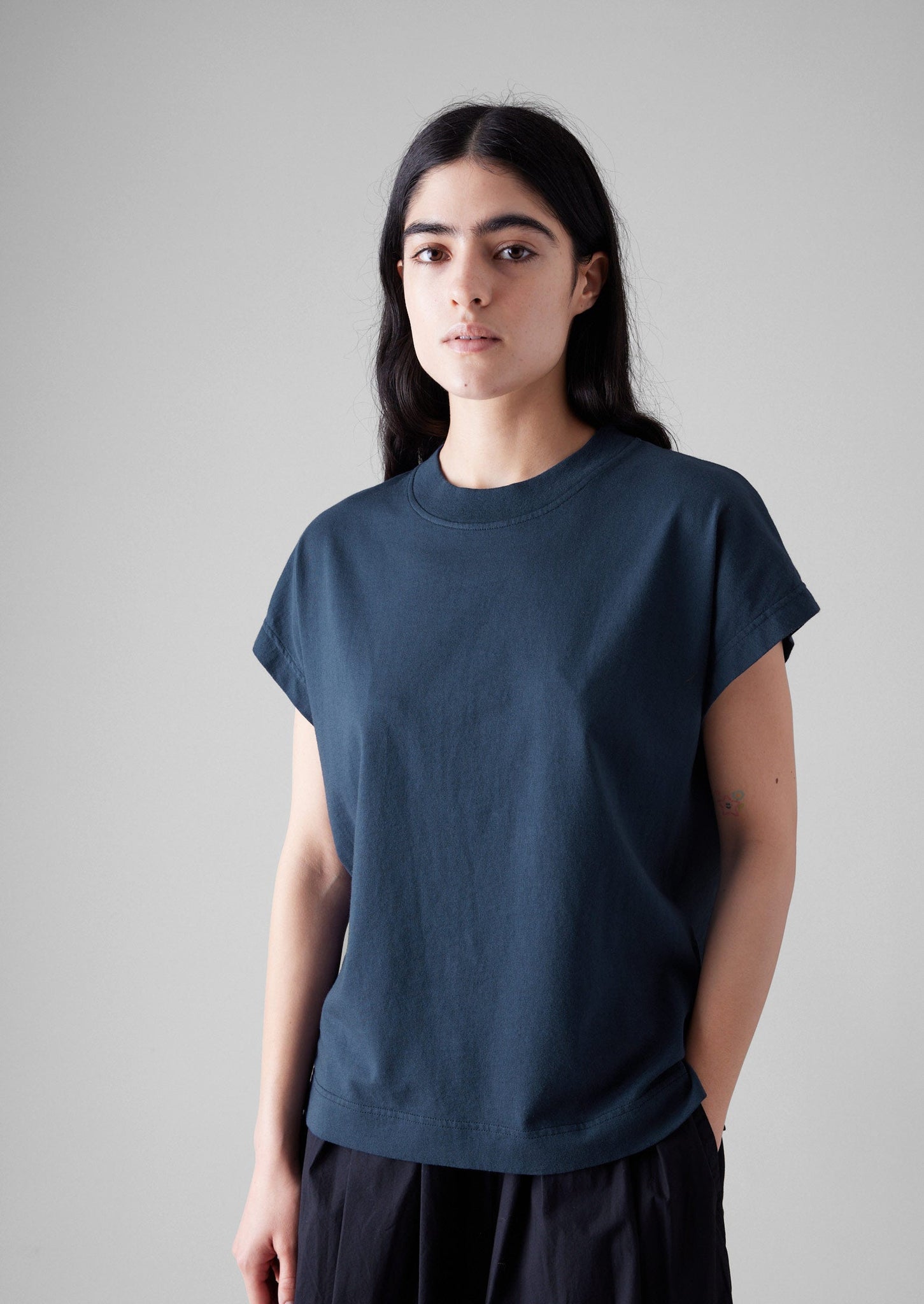 Rib Neck Sleeveless Tee | Raven Blue