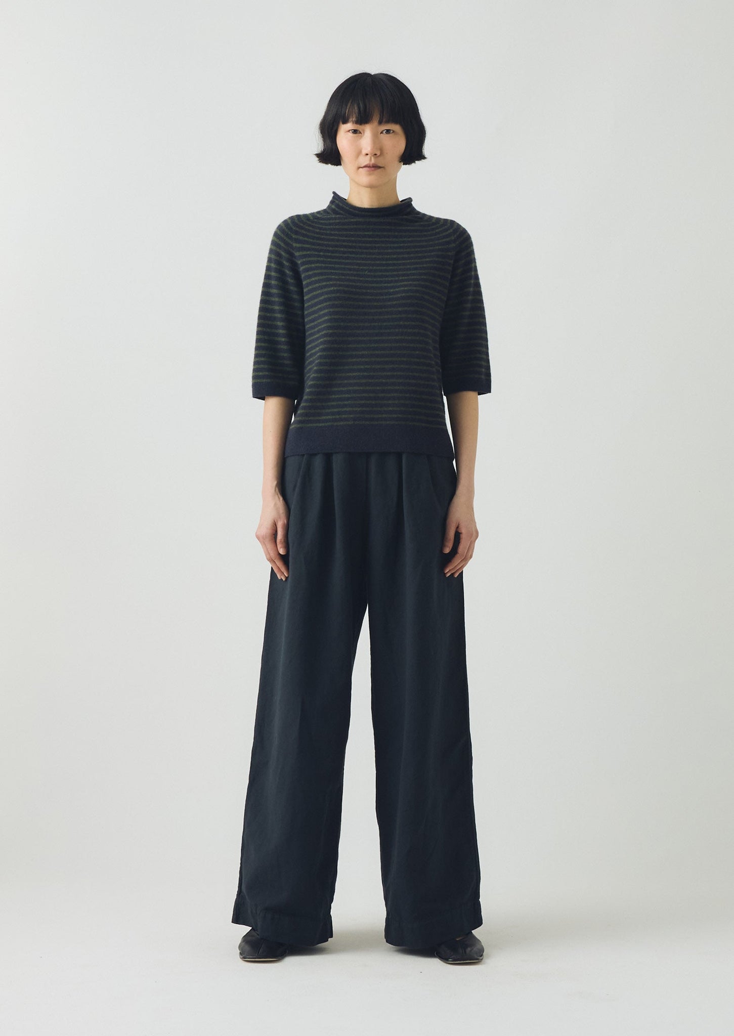 Stripe Wool Cashmere Half Sleeve Sweater | Dark Navy/Olive