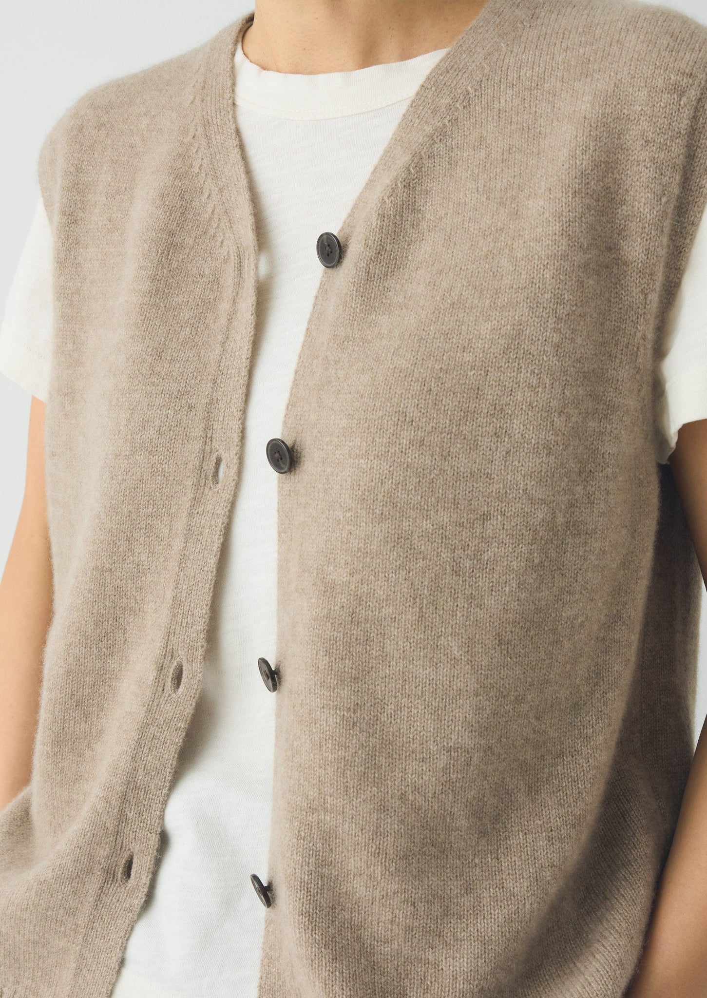 Wool Cashmere V Neck Tank | Stone Melange