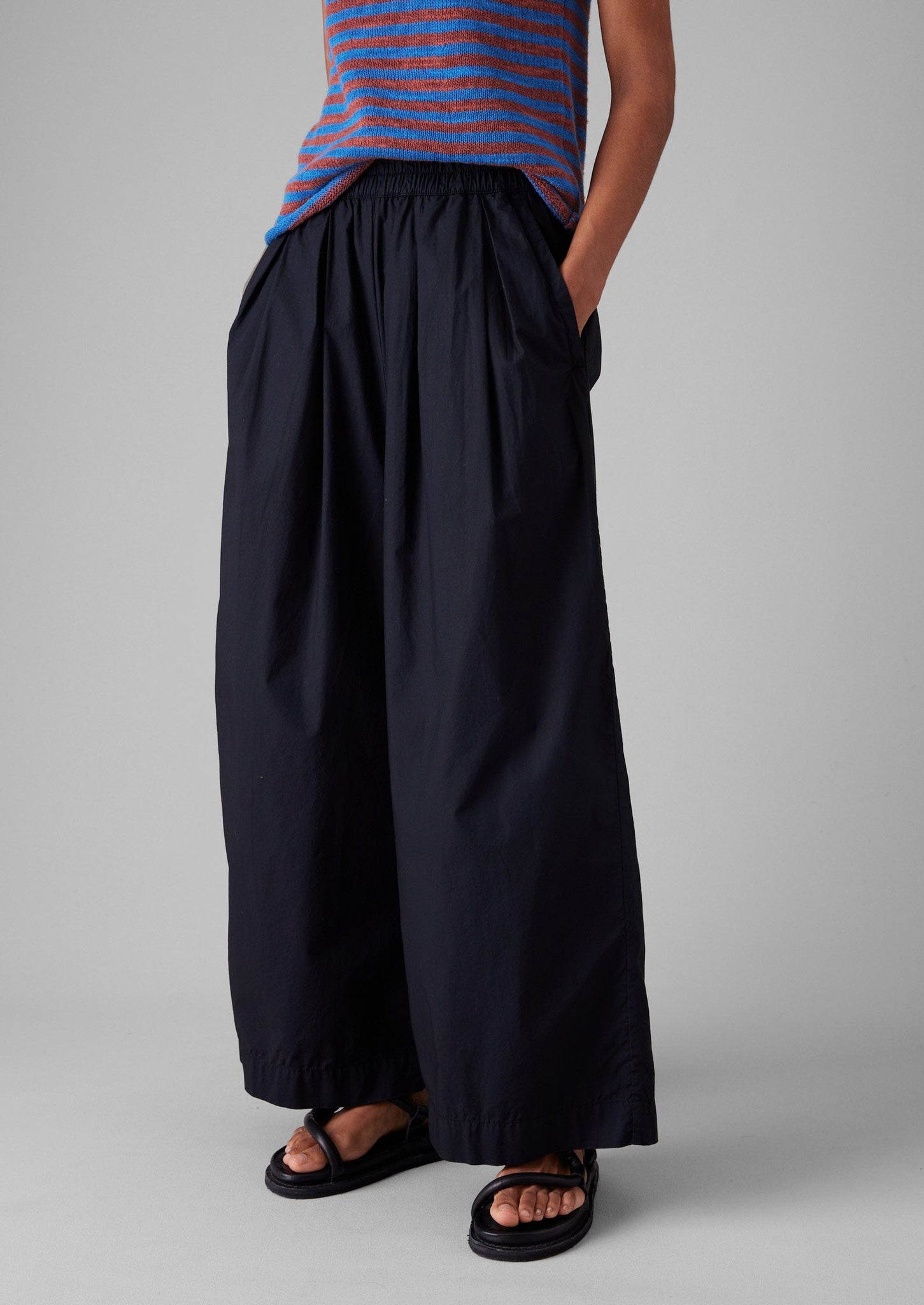 Pleated Cotton Poplin Pull On Trousers | Ink