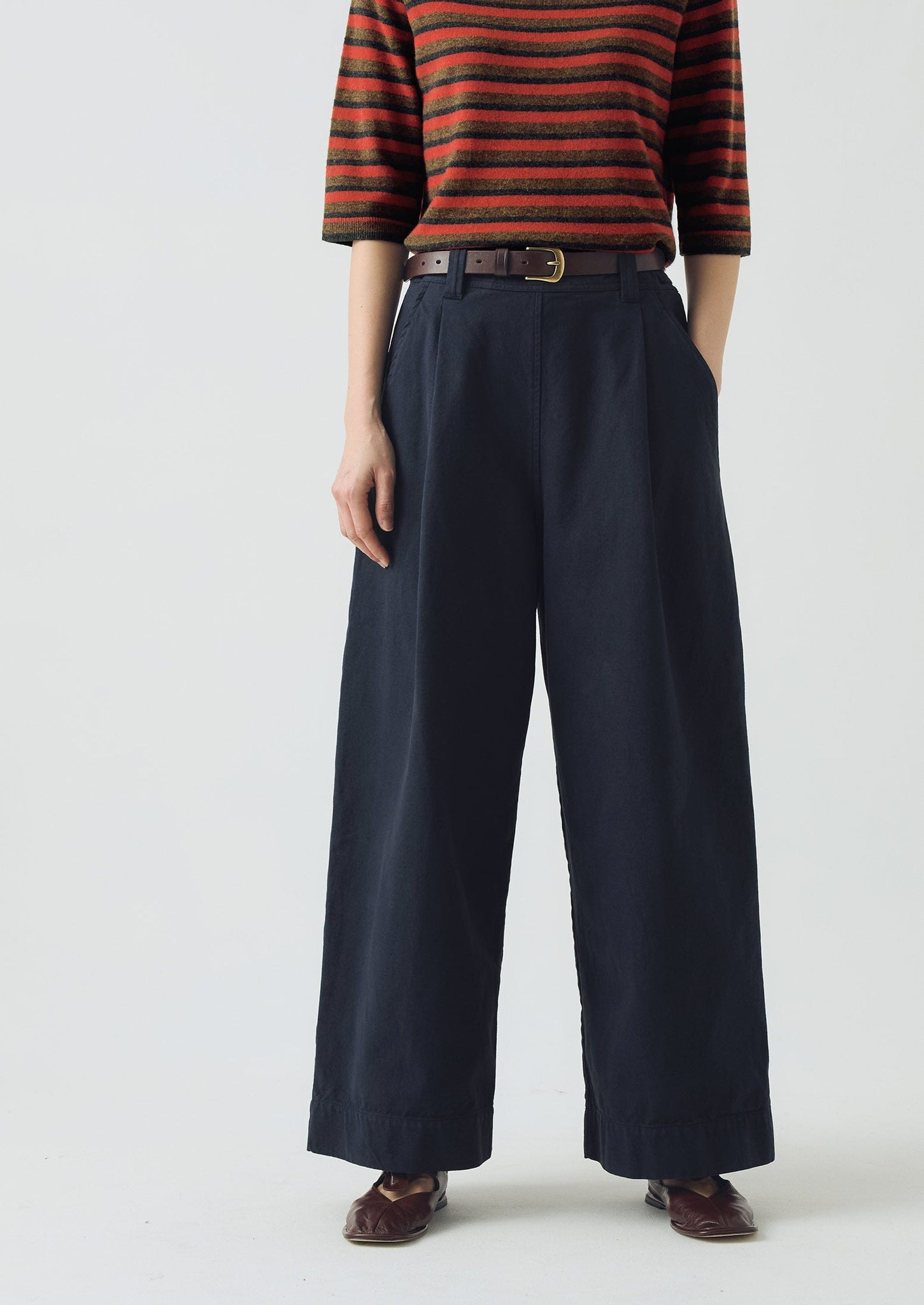 Cotton Canvas Pleat Front Trousers | Blue Navy