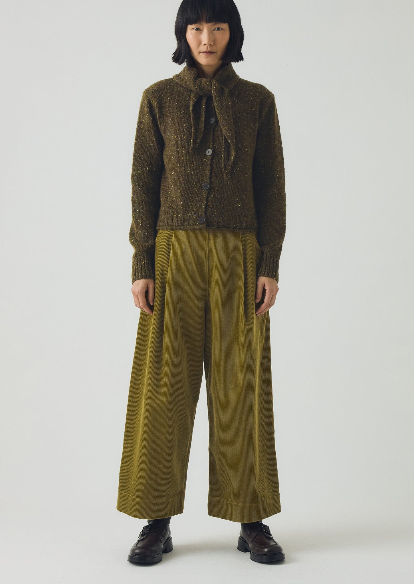 Organic Cord Pleat Front Trousers | Antique Olive