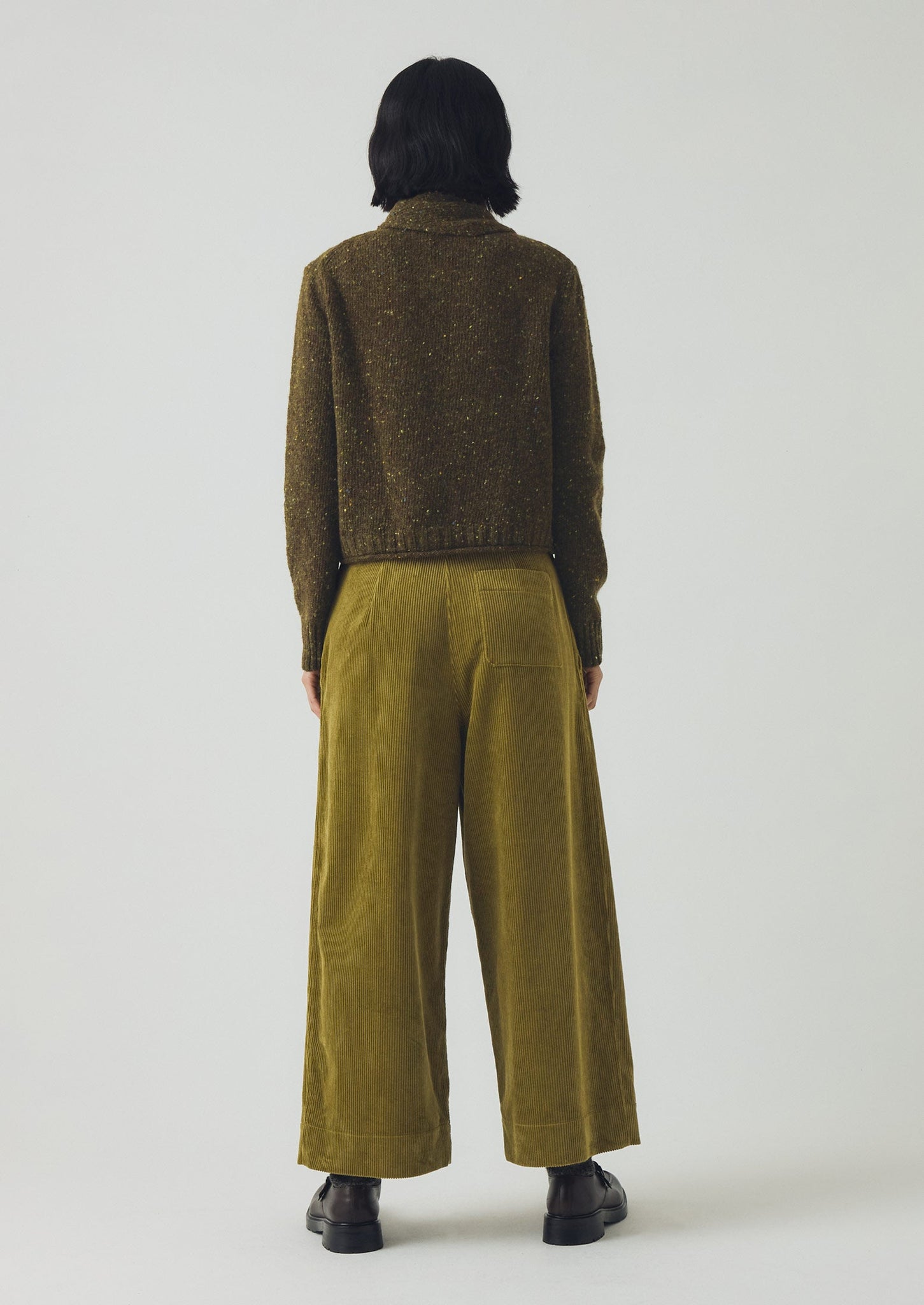 Organic Cord Pleat Front Trousers | Antique Olive