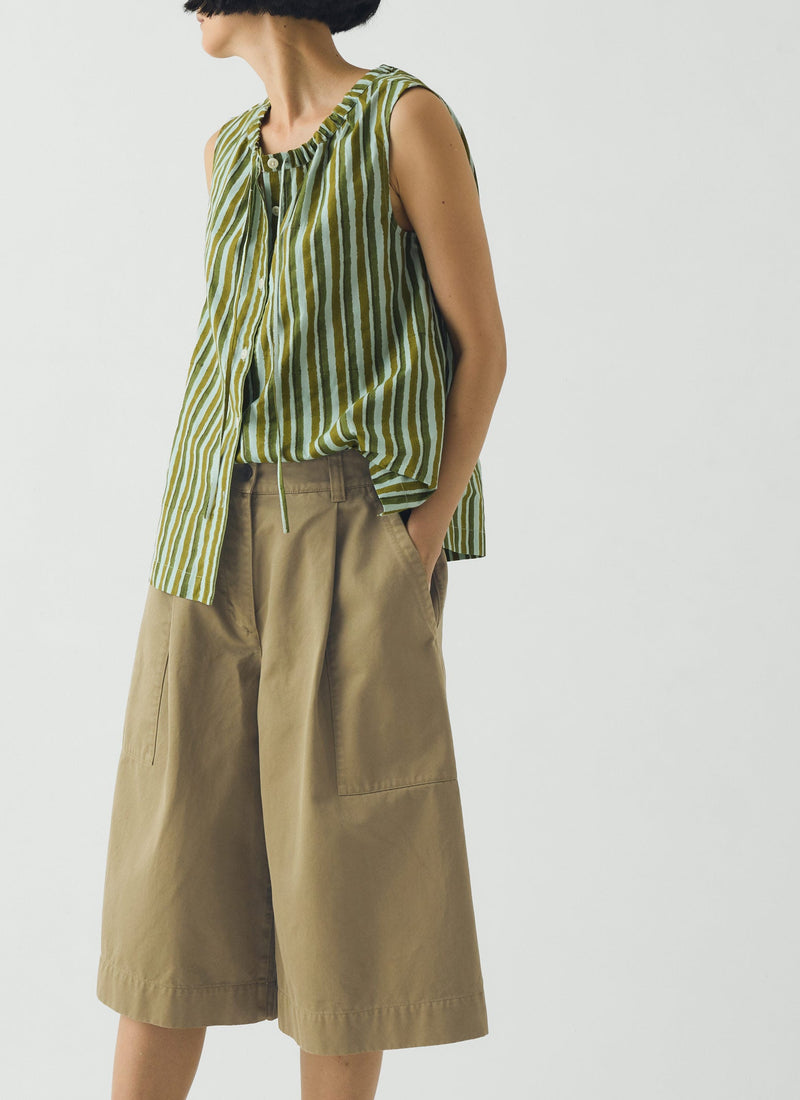 Pleated Cotton Twill Shorts | Olive Leaf