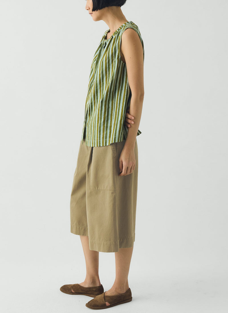 Pleated Cotton Twill Shorts | Olive Leaf